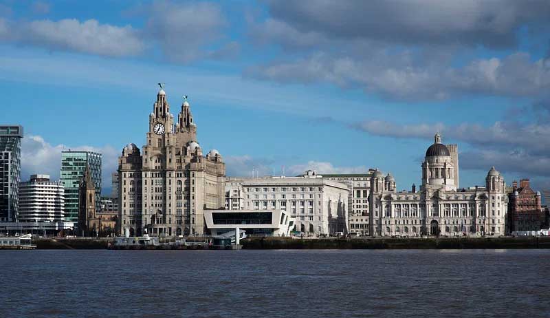 city of liverpool showing the liver building